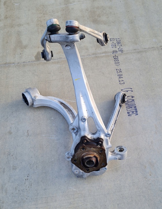 фото №1, Поворотна опора важіль правий перед q7 q8 4m0 комплектна