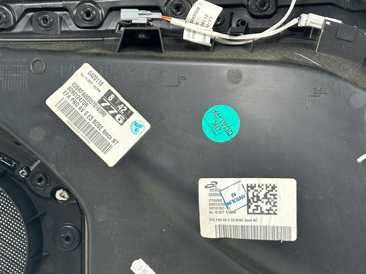 фото №6, Боковина дверь левый перед renault scenic iv bose