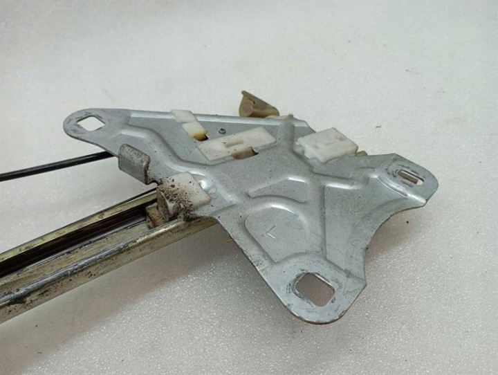фото №7, Toyota supra a80 6982014180 left door winder 93-02