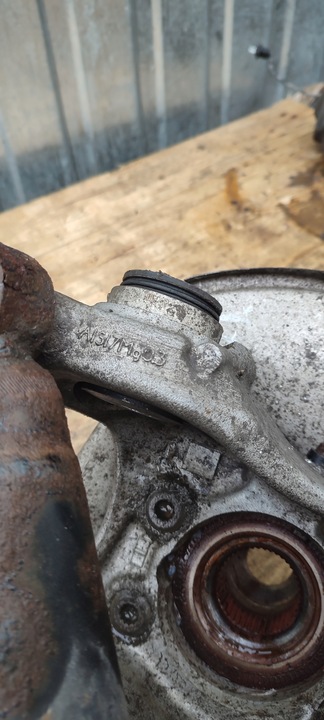 фото №9, Поворотна опора ліва зад задня audi a4 b8 8k a5 8t 2.0 tdi quattro 8k0505431ar