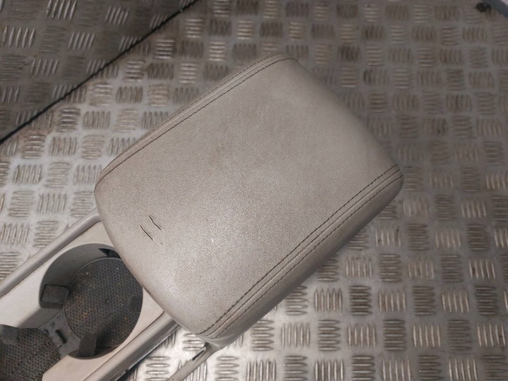 фото №12, Тунель середній підлокітник volvo v50 i