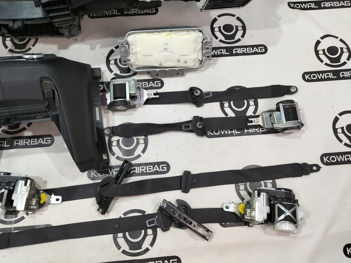 фото №6, Mercedes gle w166 w292 панель консоль подушка безпеки ремені оригінал демонтаж