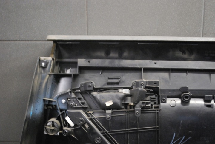 фото №11, Боковина двері лівий зад audi a6 c6 platin 4f0867305