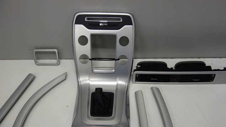 фото №8, Volvo v70 руль кожаный декоры r design