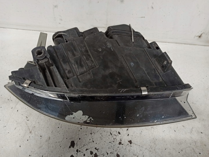 фото №14, Audi a4 b6 cabrio лампа права передня 8h0941004p