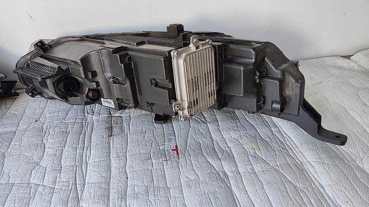 фото №12, Передні лампи комплект лампа передніх byd tang ev600