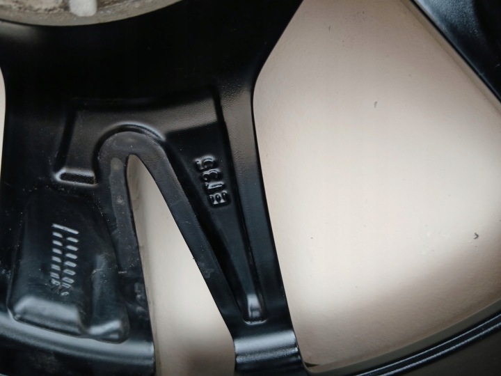 фото №16, Toyota c-hr chr ii 22- алюмінієвий диск 7.0" x 18" 5x114.3 et 35 cms1351