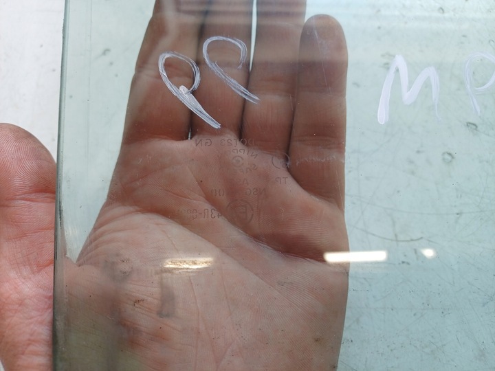 фото №3, Mazda mpv 2 ii 99-06 стекло правая перед