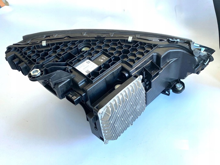 фото №11, Mercedes eqe 295 лампа передняя левая digital led