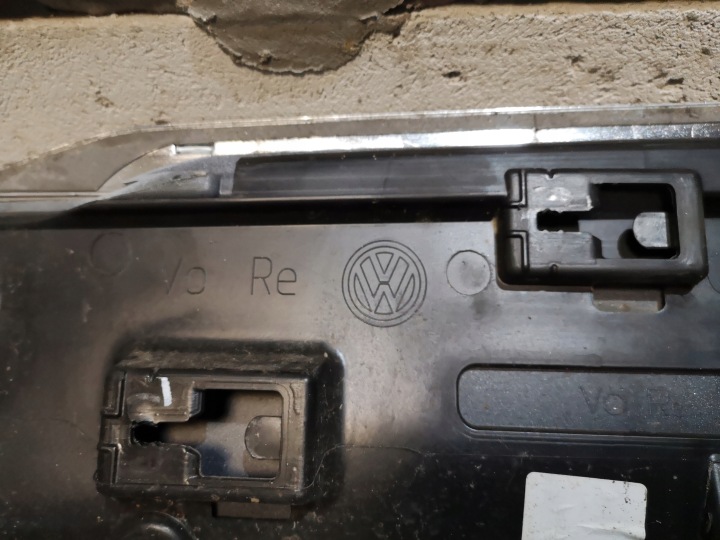 фото №6, Молдинг дверь правая перед vw tiguan ii 5na854940m