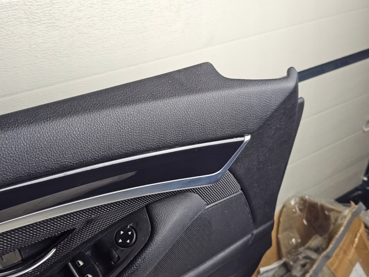 фото №10, Боковина двері оббивка лівий перед шкіра dekor bmw f10 5 перемикач