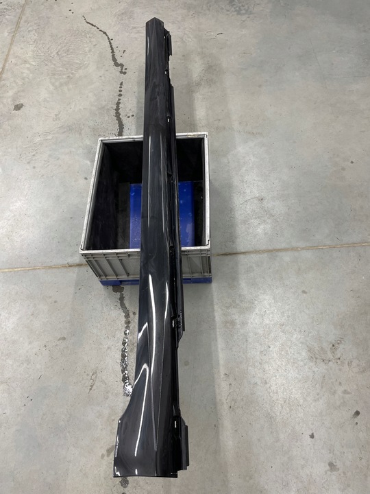 фото №1, Планка накладка пороговая a6 c8 ly9t правая