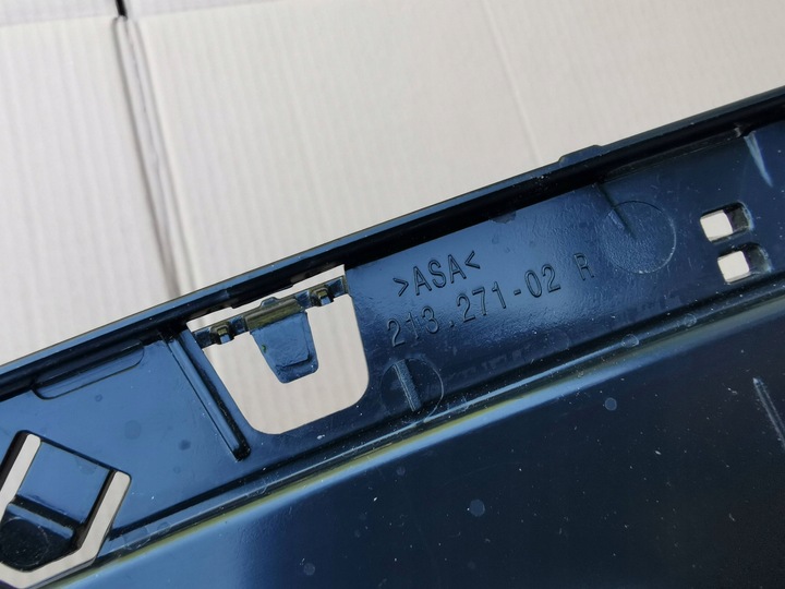 фото №10, Volkswagen touareg iii cr7 760 хром планка верхня nad лампа права 21327102r