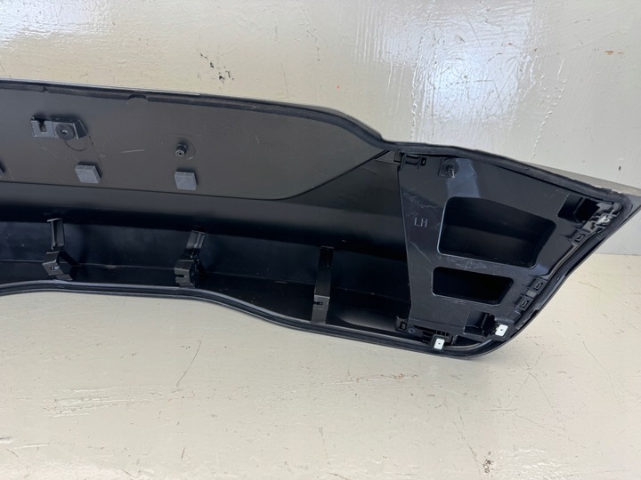 фото №15, Ford mondeo mk5 v універсал 14-22r накладка кришки багажника зад