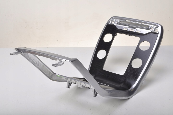 фото №1, Volvo s80 ii рамка консолі радіо 31291380 31291379