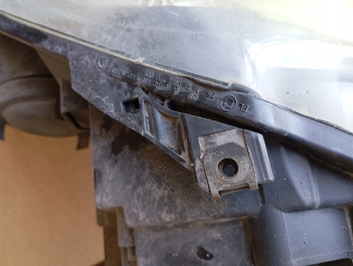 фото №8, Лампы фары перед vw golf v jetta 1k6941005a 1k6941006a