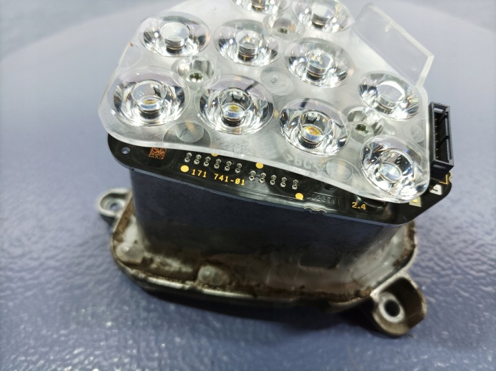фото №5, Bmw 5 f10 f11 поворот перед левое led 17173801 17174101