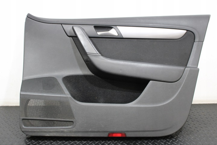 фото №1, Обивка боковина дверь правый перед vw passat b7 3aa