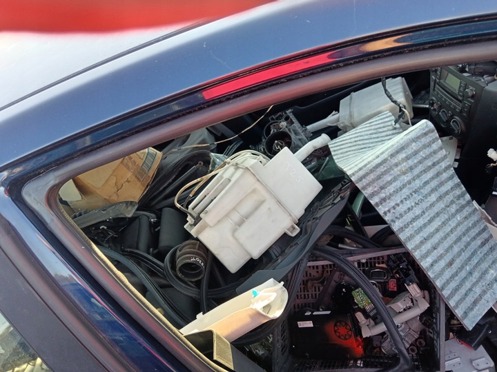 фото №14, Toyota avensis t25 sedan hb універсал прокладка двері ліва права перед зад