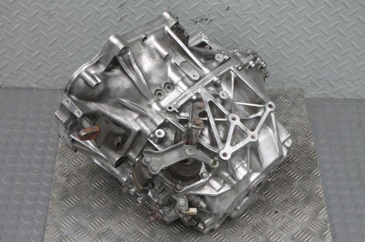 фото №9, Коробка передач 6 коробки передач 2wd toyota rav4 iv 2.0 d4d 12-15