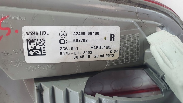 фото №6, Mercedes-benz b klasa 246 w246 права фара задня зад w кришка багажника led