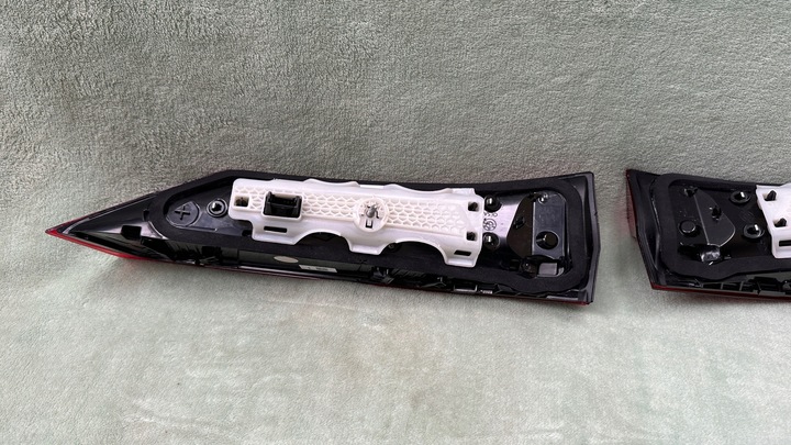 фото №7, Bmw x1 u11 лампа права задня звичайна w кришка багажника європейська лампа led