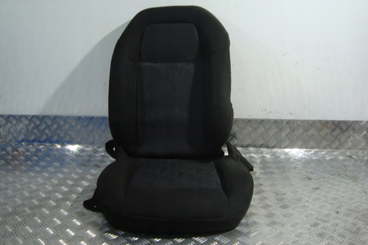 фото №1, Сиденье обшивка левый перед citroen c-elysee ii 12- познань