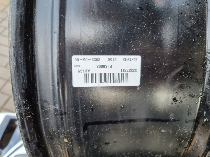 фото №11, Комплект диск aluminiowych volvo oem номер 32327781/32327782 9.0" x 19" 5x108