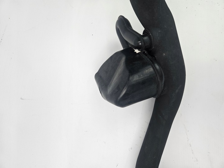 фото №12, Audi a4 b8 a5 8t q5 8r шланг труба шланг воздуха intercollera 8k0145673