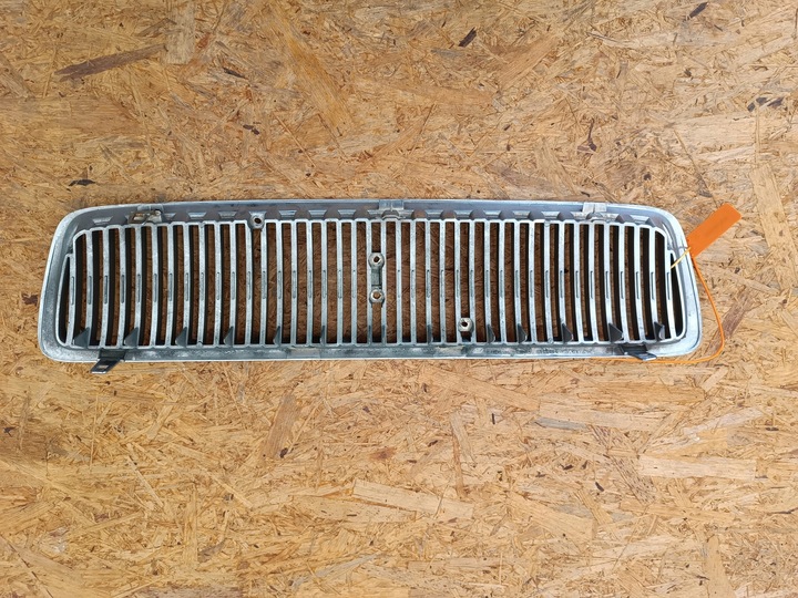 фото №9, Решётка решётка радиатора решётка бампера перед 9190385 volvo v70 ii 2