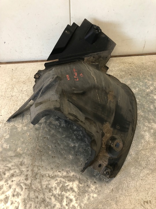 фото №5, Підкрилок лівий перед запчастина задня mercedes w204 a2046983930