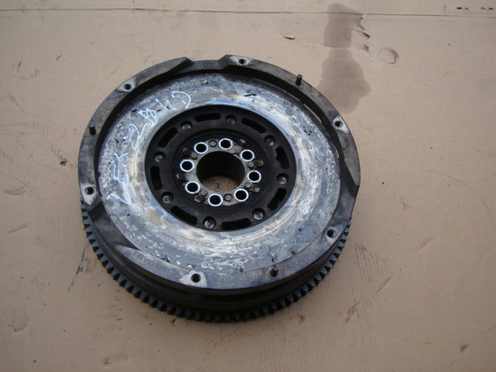 фото №1, Lexus is 220 is 200 колесо двомасовий