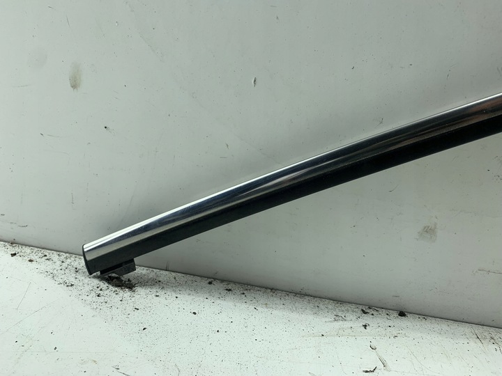 фото №2, Lexus is ii 2007r планка двері лівий зад хром