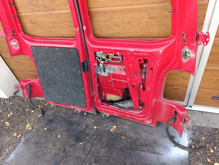 фото №11, Vw t5 t5 рестайлінг t6 двері крила червоний