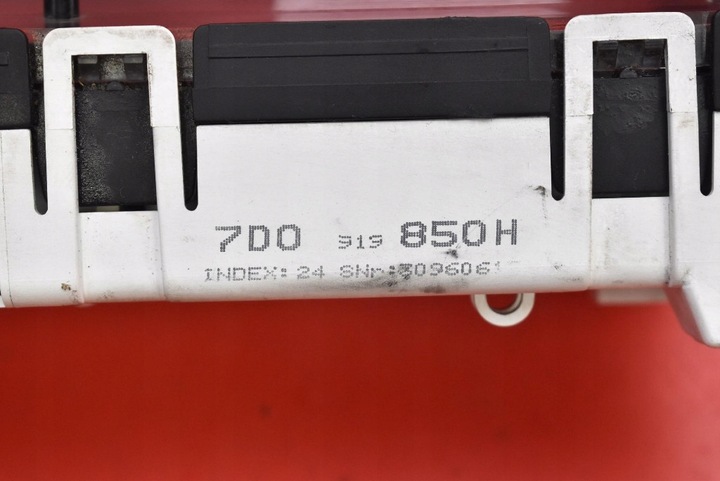 фото №9, Спидометр приборы eu 7d0919850h vw transporter t4 2.4 d 78 km 90-03