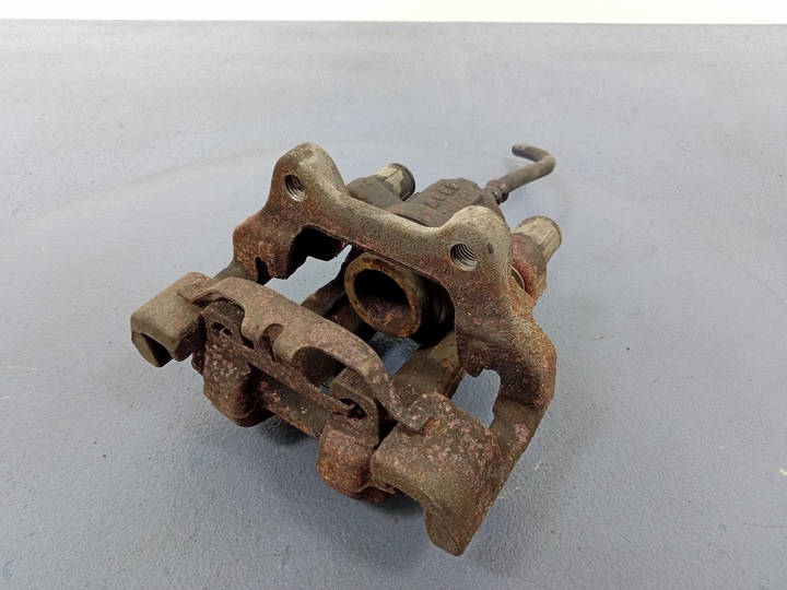 фото №5, Bmw 3 f34 f30 суппорт зад левый скоба 20/300