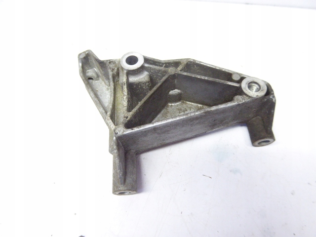 фото №3, E класс w210 лапи насоса впрыскивающая 2.2 cdi