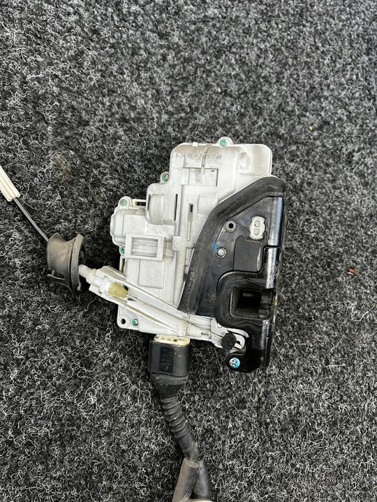 фото №5, Zamkek двері праві перед audi a6 c6 4f1837016