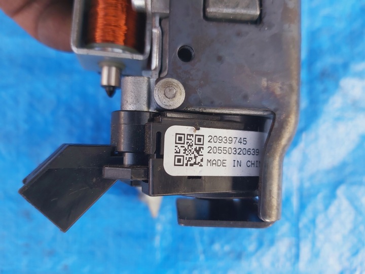 фото №8, Запчастини | zafira c astra j корпус замок запалювання ключ 20939745