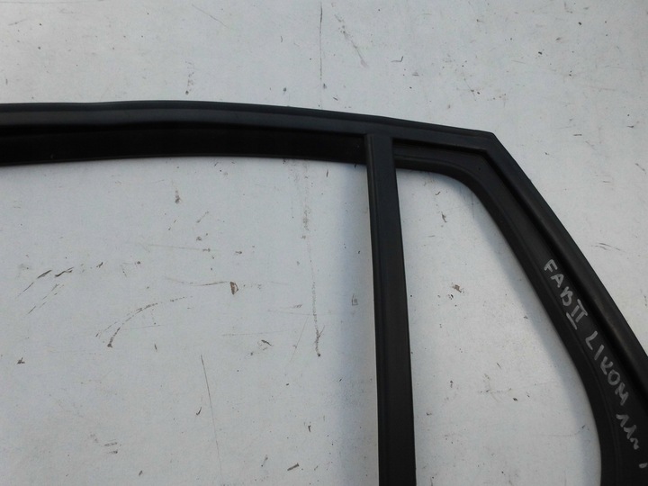 фото №3, Прокладка рамки дверь skoda fabia ii 5j универсал левая задняя оригинал