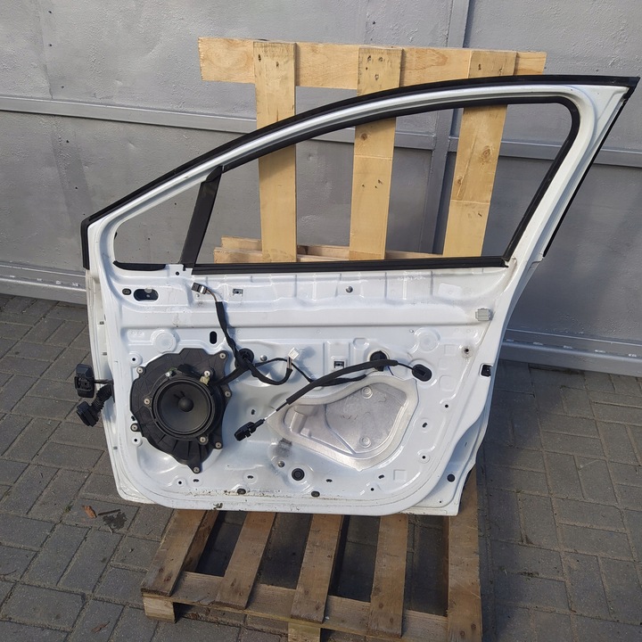 фото №8, Двері праві перед передні renault clio iv