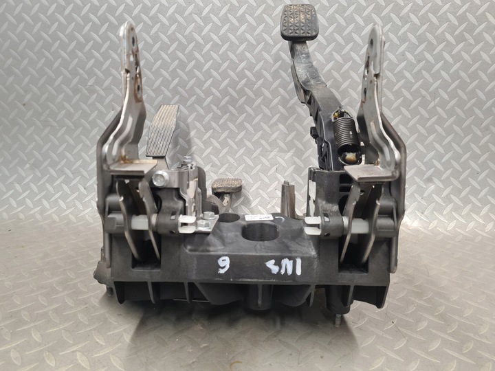 фото №9, Педали педаль газа тормоза opel insignia a 13228168 европа комплект