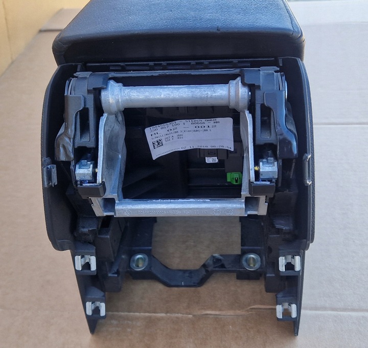 фото №5, Підлокітник шкіра тунель vw passat b8 оригінал