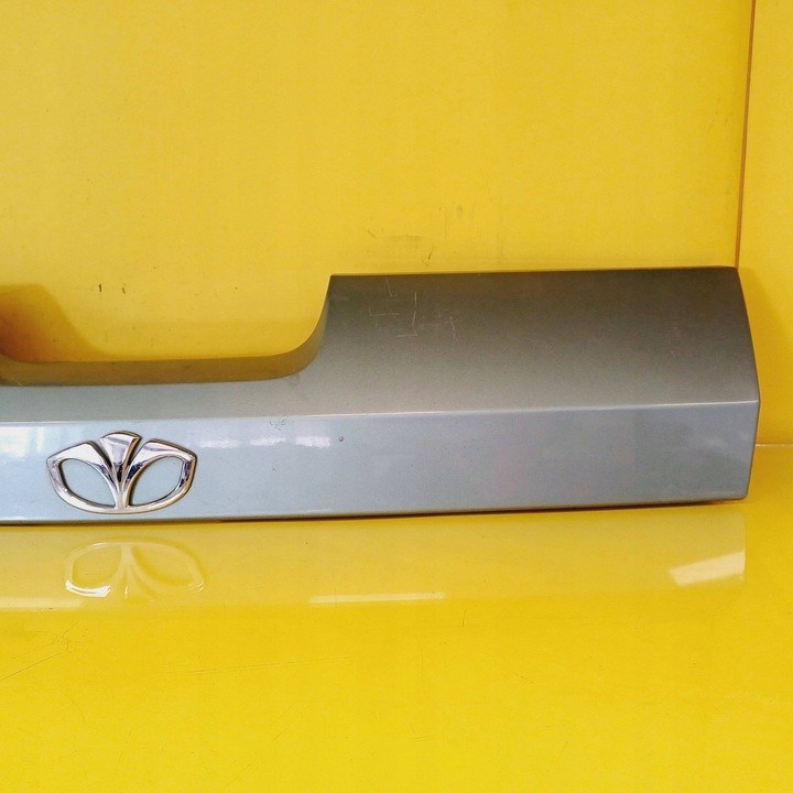 фото №8, Накладка кришки багажника chevrolet nubira 96617900 nr201