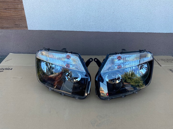 фото №1, Dacia duster 2010 - фари лампи передні kpl