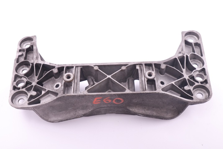 фото №11, Bmw e60 e61 кронштейн лапи коробки коробки передач 6769965