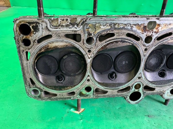 фото №9, Головка цилиндров комплектная вал крышка seat altea xl 1.6 mpi 8v 06- bse