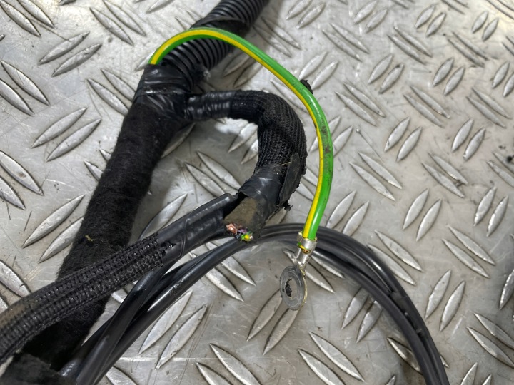 фото №8, Opel vivaro c 19- коробка предохранителей жгут 2.0 9665492680