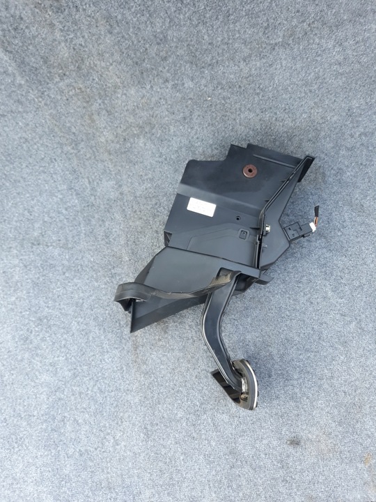 фото №2, Педаль тормоза автомат mercedes w203 c-klasa