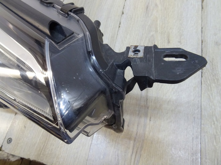 фото №8, Toyota c-hr повний led лампа права 81110-f4071-00 llu wz